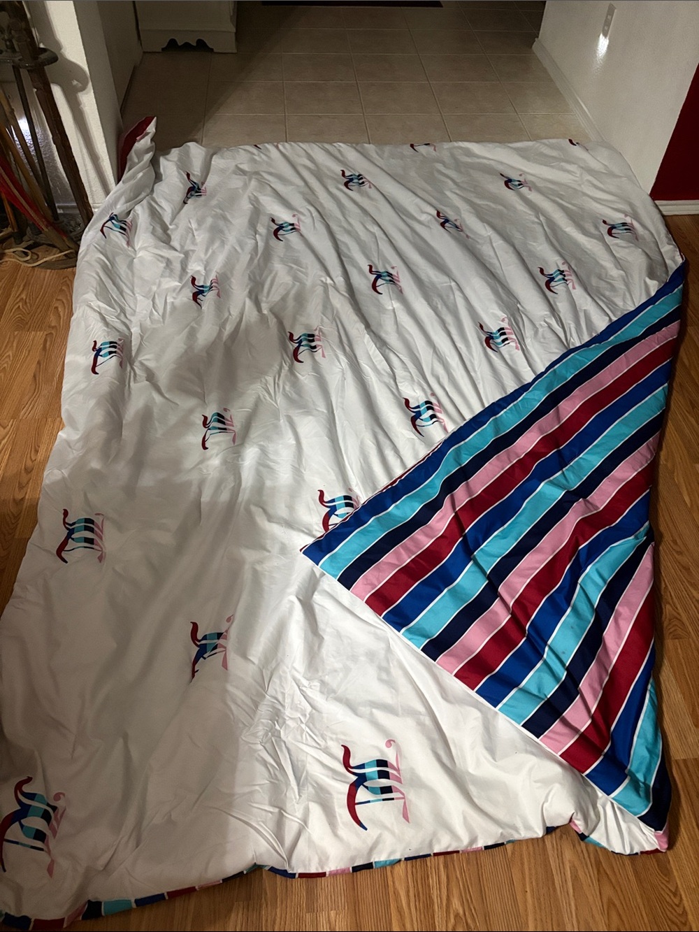 Reversible white and striped queen comforter